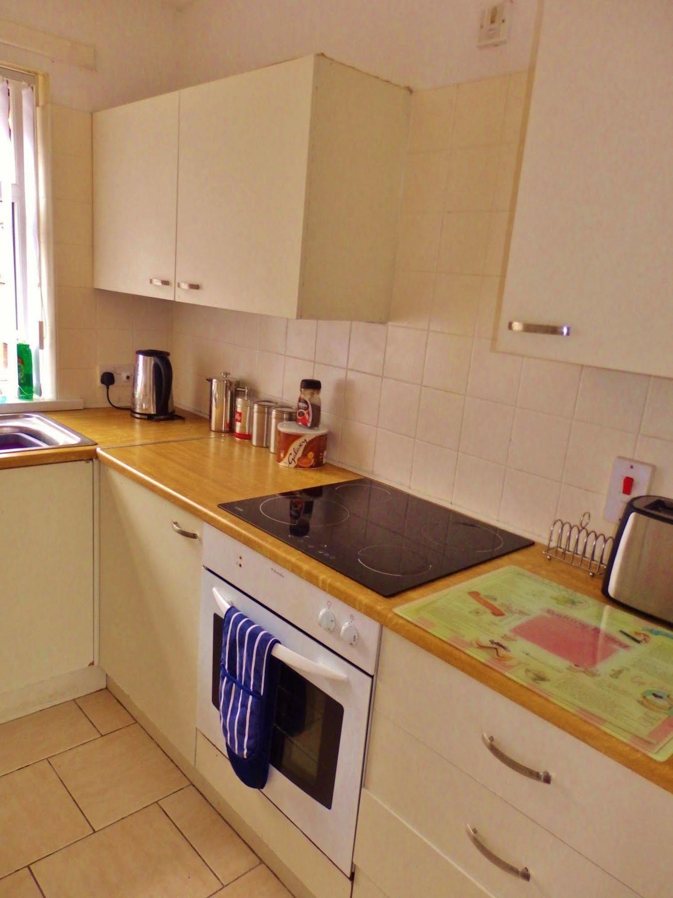 Perfect Central City Location - Parking - 3 Beds - 2 Bedrooms Белфаст Екстер'єр фото